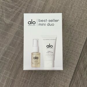 NWT ALO Best Seller Mini Duo Glow System Set: Magnesium Spray/Mega C Wash
